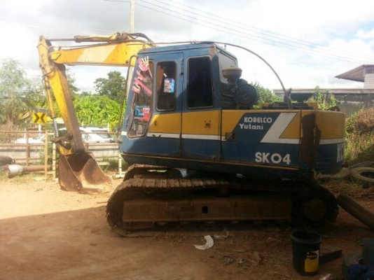 ขายแบคโค KOBELCO SK04 เครื่องเดิม ปั้มเดิม เอวแน่น ทำงานเร็ว เอกสารใบอินวอร์ย สนใจโทร 090-8588220คุณนะ 093-3258446คุณบิว หรือเข้าดูสินค้าอื่นๆได้ที่ www.truck.in.th/498 หรือเพจFacebook ณรงค์ ซื้อขายรถมือสอง (เว็บไซต์ส่วนตัว) หรือFacebook ตลาดรถมือสอง คุณน