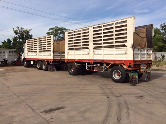 ขายด่วน รถสิบล้อพ่วงไม่ดั้มพ์ แม่ลูก  isuzu  deca300 ปี 53