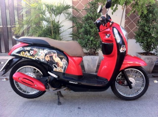 New Honda Scoopyi 5พันโลใหม่มากชุดสีไร้ตำหนิ New Honda Scoopyi 5พันโลใหม่มากชุดสีไร้ตำหนิ