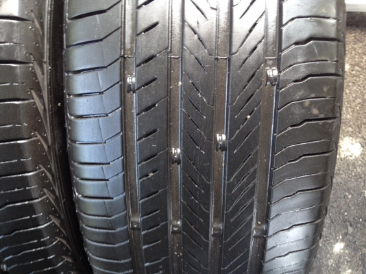 ยางContinental 215 60R16 ปี2014 สภาพสวยถูกมากๆใช้ยาว ยางContinental 215 60R16 ปี2014 สภาพสวยถูกมากๆใช้ยาว