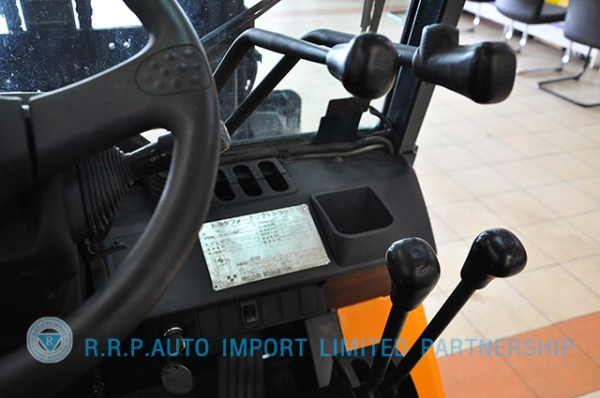 ขายรถโฟล์คลิฟท์มือสอง TOYOTA รุ่น7FD25-19872 ราคา 485,000 บาท นำเข้าจากประเทศญี่ปุ่น 100\% ไม่เคยใช้งานในไทย