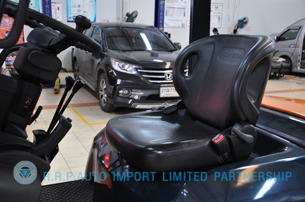 ขายรถโฟล์คลิฟท์มือสอง TOYOTA รุ่น7FD25-19872 ราคา 485,000 บาท นำเข้าจากประเทศญี่ปุ่น 100\% ไม่เคยใช้งานในไทย