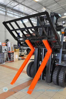 ขายรถโฟล์คลิฟท์มือสอง TOYOTA รุ่น 8FD30-14398 ราคา xxx,xxx บาท นำเข้าจากประเทศญี่ปุ่น 100\% ไม่เคยใช้งานในไทย