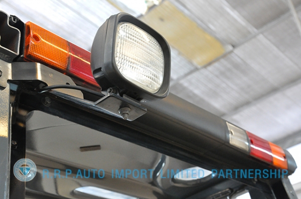 ขายรถโฟล์คลิฟท์มือสอง TOYOTA รุ่น 8FD30-14398 ราคา xxx,xxx บาท นำเข้าจากประเทศญี่ปุ่น 100\% ไม่เคยใช้งานในไทย