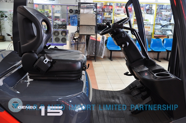 ขายรถโฟล์คลิฟท์มือสอง TOYOTA รุ่น 8FD15-12976 ราคา xxx,xxx บาท นำเข้าจากประเทศญี่ปุ่น 100\% ไม่เคยใช้งานในไทย