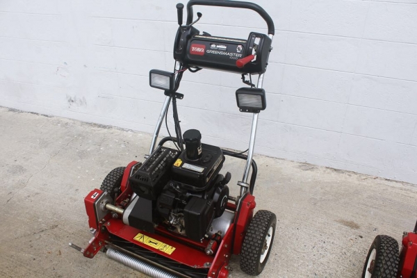 รถตัดหญ้าบริเวณกรีน ชนิดเดินตาม ยี่ห้อ TORO รุ่น Greenmaster 1000 รถตัดหญ้าบริเวณกรีน ชนิดเดินตาม ยี่ห้อ TORO รุ่น Greenmaster 1000