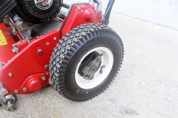 รถตัดหญ้าบริเวณกรีน ชนิดเดินตาม ยี่ห้อ TORO รุ่น Greenmaster 1000