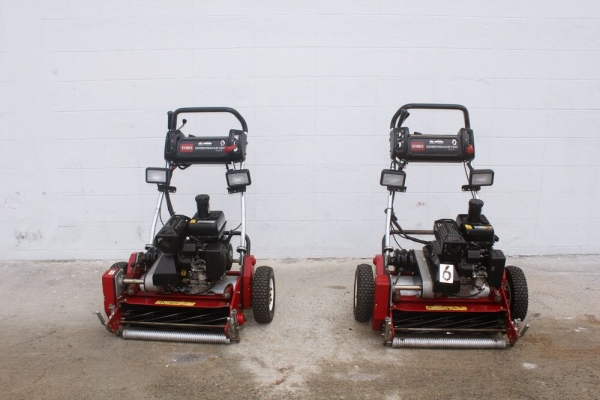 รถตัดหญ้าบริเวณกรีน ชนิดเดินตาม ยี่ห้อ TORO รุ่น Greenmaster 1000