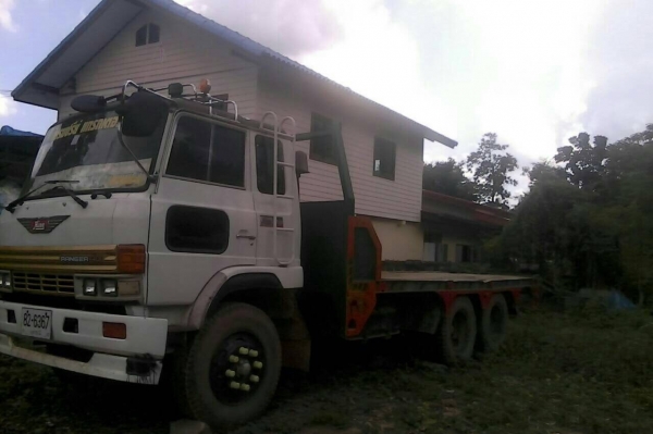 ขายครับ รถเทนเลอร์ ฮีโน่ KT925-185 เพาเดียว ทิฟฟี เวอร์ ทะเบียนพร้อม