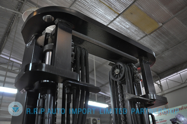 ขายรถโฟล์คลิฟท์มือสอง TOYOTA รุ่น 8FD30-30496 ราคา xxx,xxx บาท นำเข้าจากประเทศญี่ปุ่น 100\% ไม่เคยใช้งานในไทย