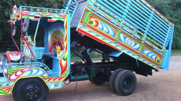 ขายรถอีแต๋น หกล้อดั้ม 7.50 เครื่อง คูโบต้า RT140 พลัส เกียร 2 ลูก ราคา 250,000 บาท ขายรถอีแต๋น หกล้อดั้ม 7.50 เครื่อง คูโบต้า RT140 พลัส เกียร 2 ลูก ราคา 250,000 บาท