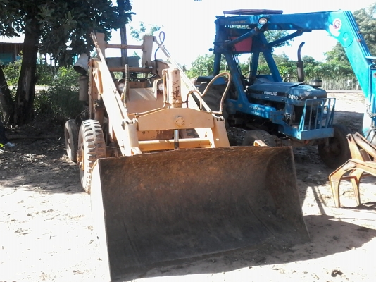 ขายรถตัก KOMATSU SD20-4 สภาพพร้อมใช้งาน เครื่องปั้มดีเยี่ยม ยางดีทั้งสี่เส้น สภาพโดยรวมสวยพร้อมใช้ เอกสารสัญญาซื้อขาย