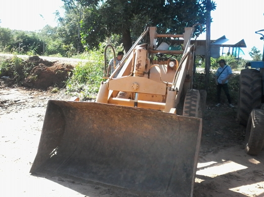 ขายรถตัก KOMATSU SD20-4 สภาพพร้อมใช้งาน เครื่องปั้มดีเยี่ยม ยางดีทั้งสี่เส้น สภาพโดยรวมสวยพร้อมใช้ เอกสารสัญญาซื้อขาย