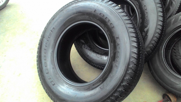 265/70R16 BF Goodrich Long trail มี 2 เส้น tel.081-427-3941 265/70R16 BF Goodrich Long trail มี 2 เส้น tel.081-427-3941
