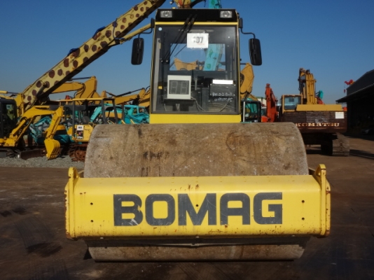 ขายรถบดล้อเหล็ก BOMAG  BW212D-3