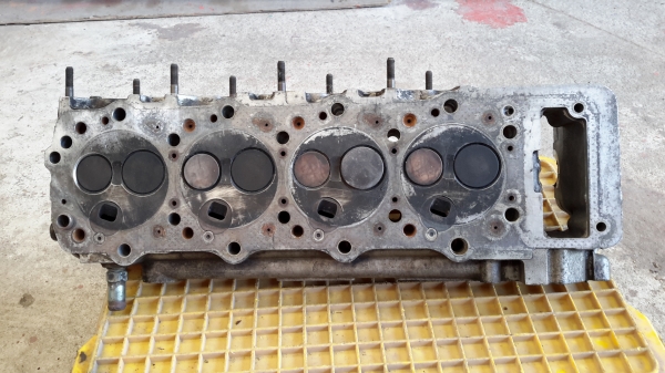 ขายฝาสูบ  มิตซู  4m40