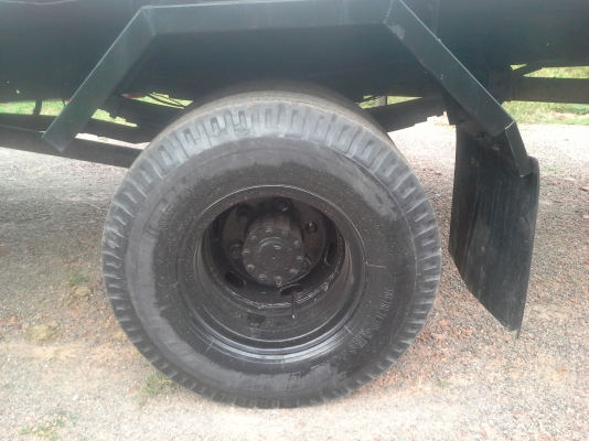 HINOไฮเท็ค 195แรง ยาว 6 ม.ยางดีทั้งหมด 6เส้น เครื่องดี ครัทซีสวย ขาย 430,000 บาท ศุภากร 081-1903107 , 081-4252943)