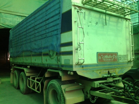 ขายลูกพ่วง สามเพลาแท้ กระบะเนียมคอกเกษตรดั๊ม อู่ ซุนชัย