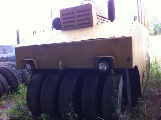 รถบดล้อยาง 11 ล้อ พร้อมใช้ถามรายละเอียดเพิ่มเติมได้ รถบดล้อยาง 11 ล้อ พร้อมใช้ถามรายละเอียดเพิ่มเติมได้