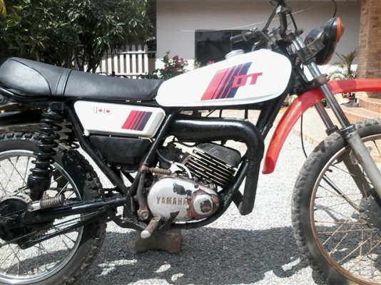 ขาย DT100 เครื่องพอใช้เหมาะเอาไปปั้นต่อระบบไฟต้องเช็คอีกทีรถติดขี่ได้ออกใบซื้อขายเหมาะเอาไปปั้นต่อ