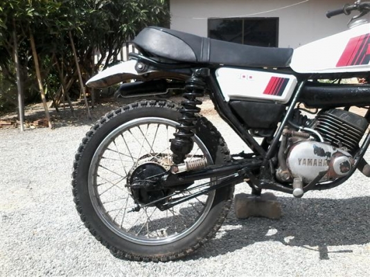 ขาย DT100 เครื่องพอใช้เหมาะเอาไปปั้นต่อระบบไฟต้องเช็คอีกทีรถติดขี่ได้ออกใบซื้อขายเหมาะเอาไปปั้นต่อ