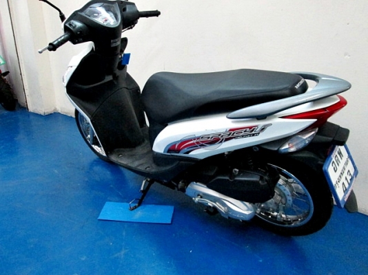 spacy i สีขาว รถบ้านๆ เครื่องยนต์หัวฉีด ประหยัดน้ำมัน รถเดือน มิ.ย. ปี 55 ไมล์ 18000โล ฟรีโอน แถม 4 รายการ งดต่อรอง 21900