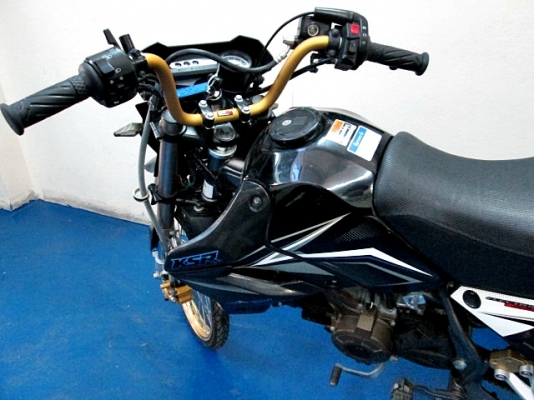 KSR  สีดำ  สต๊าทมือ แต่งสวย ภายนอก เครื่องเดิม รถเดือน มิถุนายน ปี57 ไมล์ 14000โล  ฟรีโอน แถม 4 รายการ 35900