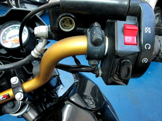 KSR  สีดำ  สต๊าทมือ แต่งสวย ภายนอก เครื่องเดิม รถเดือน มิถุนายน ปี57 ไมล์ 14000โล  ฟรีโอน แถม 4 รายการ 35900