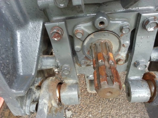 คูโบต้า L3608 4 WD 2 เพลา พร้อมใบมีด  985 ชั่วโมง..เล่มพร้อม ปี 2553