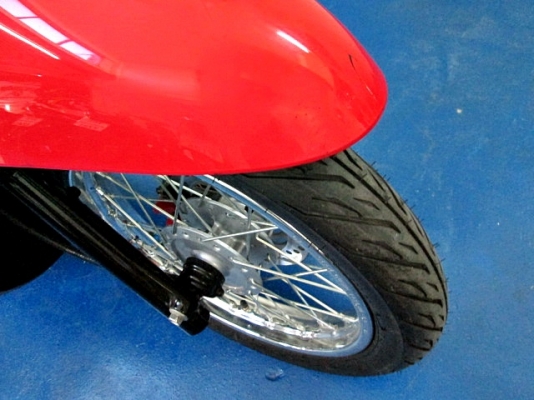 SCOOPY สีขาวแดง ลาย FAN ล่าสุด โฉมปัจจุบัญ รถเดือน ม.ค. ปี 58ไมล์ 7 พันโล รถสวยฟรีโอน ของแถม 4 รายการ 33900