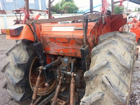 คูโบต้า L3202 4 WD พร้อมใบมีดดันหน้า เครื่องดี เกียร์ดี เพาเวอร์ ขายตามสภาพ