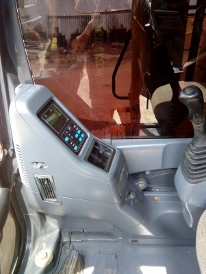 ขายรถเเมค์โครPC200-7KOMATSUเอกสารมีสภาพสวยพร้อมใช่งานได้สนใจติดต่อเจ๊อ้อยเเมค์โครที่0818021463