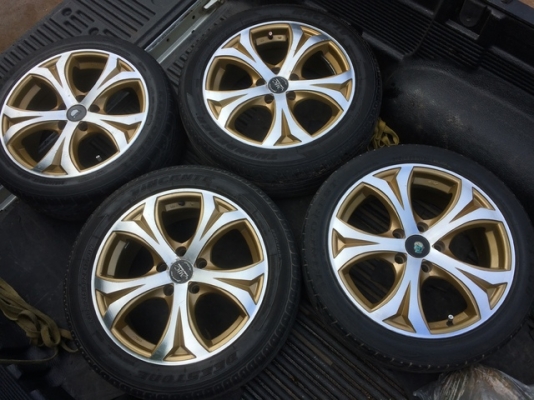 ขายล้อขอบ17พร้อมยางถอดจากวีโก้-6500