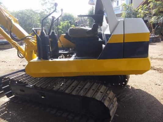 ขายรถขุด KOMATSU. PC20-5  รถเก่านอกแท้ มีเอกสารใบอินวอย รถไม่เคยใช้งานในไทย สนใจติดต่อ099-907-9273กิ๊ฟ