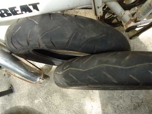 ยางDunlop ขอบ 12 จำนวน 2 ล้อ