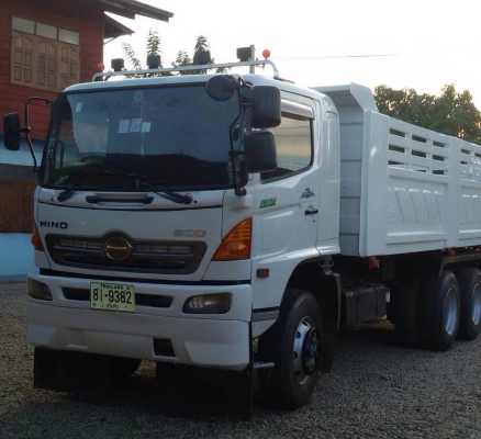 ขายHINO MEGA320 พร้อมระบบลากพวง ราคา1,660,000 ติดต่อ096-0160357