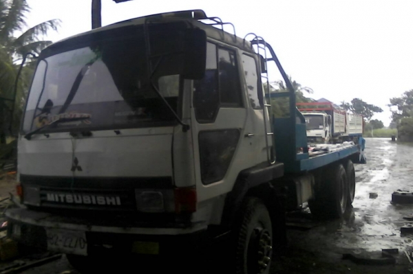 สิบล้อ มิตซู ไอ้หลง FN527MA-6D16-195แรง 2เพา เครืองแน่นเกียร์เดิม10สปีส เทนเชอร์ขึ้นแม็คโค 200 สภาพดีพร้อมใช้งาน ทะเบียนพร้อมโอน สิบล้อ มิตซู ไอ้หลง FN527MA-6D16-195แรง 2เพา เครืองแน่นเกียร์เดิม10สปีส เทนเชอร์ขึ้นแม็คโค 200 สภาพดีพร้อมใช้งาน ทะเบียนพร้อมโอน