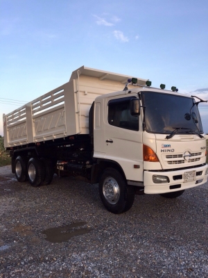 Hino Mega รุ่นFM8J 251แรง ซีรีส์500 ดั๊มพ์สามมิตรลอนเฉียง Hino Mega รุ่นFM8J 251แรง ซีรีส์500 ดั๊มพ์สามมิตรลอนเฉียง