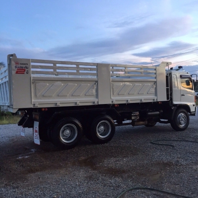 Hino Mega รุ่นFM8J 251แรง ซีรีส์500 ดั๊มพ์สามมิตรลอนเฉียง Hino Mega รุ่นFM8J 251แรง ซีรีส์500 ดั๊มพ์สามมิตรลอนเฉียง