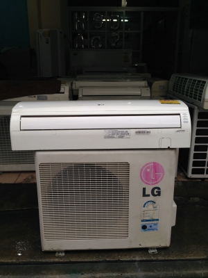 **** ขายแอร์ LG 12500 BTU สภาพสวย ****