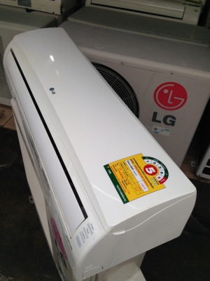 **** ขายแอร์ LG 12500 BTU สภาพสวย ****