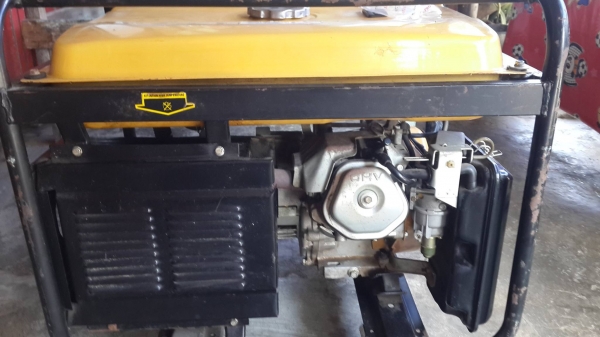 ขาย เครื่องปั่นไฟTAYO 8 แรง ไดร์ 3 โล สภาพใหม่ เอาไว้เข้าป่า ราคา 5,500 บาท ขาย เครื่องปั่นไฟTAYO 8 แรง ไดร์ 3 โล สภาพใหม่ เอาไว้เข้าป่า ราคา 5,500 บาท