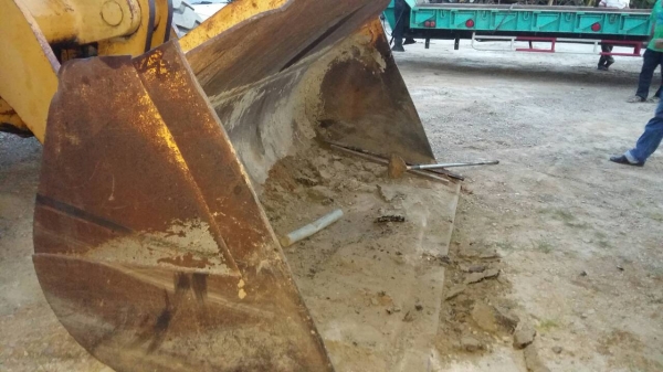 ขาย รถตัก ล้อยาง