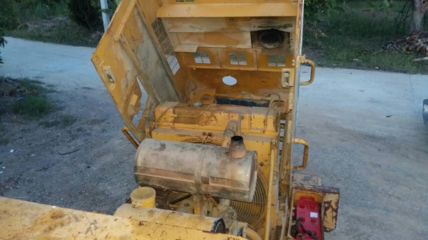 ขาย รถตัก ล้อยาง