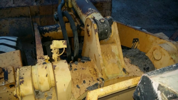 ขาย รถตัก ล้อยาง