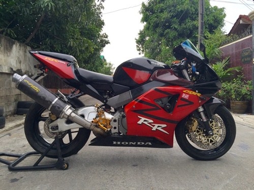 CBR 954RR ทะเบียนแท้ๆ 219,000 บาท รับซื้อขายแลกเปลี่ยนคับ