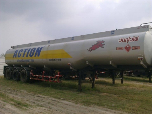 หางเทลเลอร์แทงค์น้ำมัน