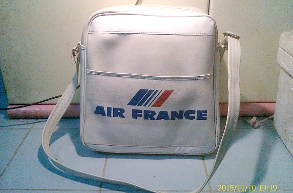 กระเป๋าหนัง สะพายข้าง งานเก่าสายการบิน