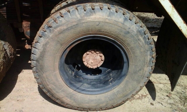 ขาย 12 ล้อ บรรทุก แบคโฮ