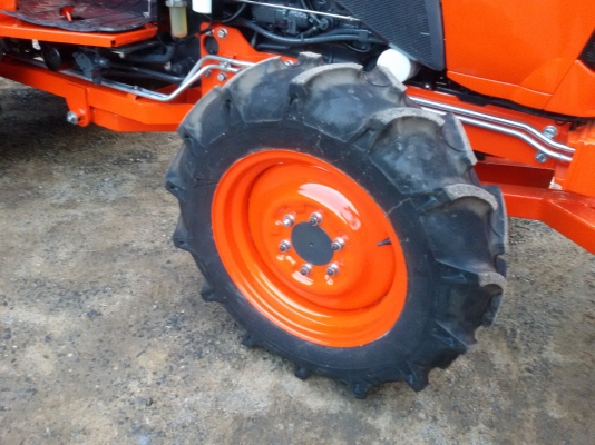 ปัญญาแทรคเตอร์..จัดมาให้ครับ ด่วน!! คูโบต้าL4708 ยางใหม่..4 เส้น..ครับ จัดส่ง อ.คลองลาน จ.กำแพงเพชร